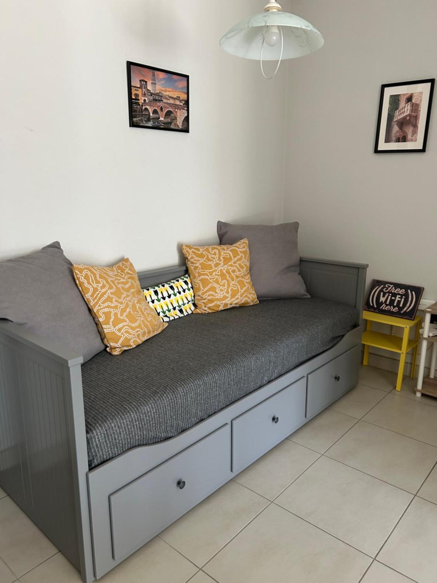S-House Verona Luaran gambar